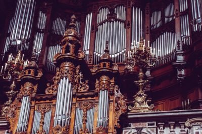 piano digital x acústico para estudo resposta de tecla, polifonia e conectividade